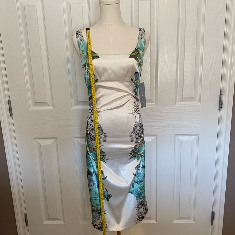London Times White and Aqua Floral Midi Dress sleeveless, ruched on sides